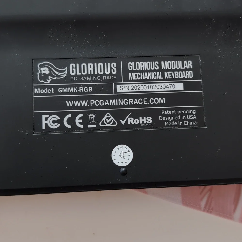 Glorious Custom Gaming Keyboard GMMK RGB Full Size - Wired Mechanical keyboard